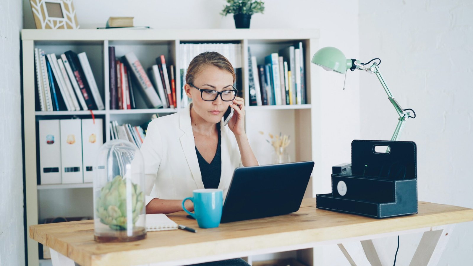 How to Develop Effective Communication Skills for Women Leaders | Soulfully Maria %alt%