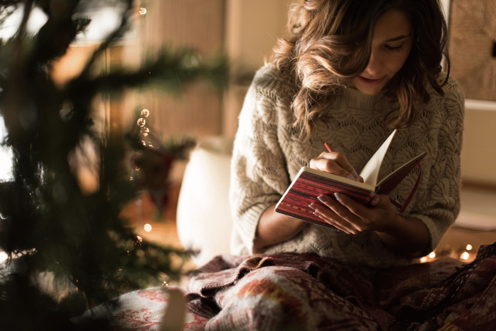 How to Use Creative Journaling for Emotional Clarity and Inner Peace | Soulfully Maria %alt% How to Use Creative Journaling for Emotional Clarity and Inner Peace 3