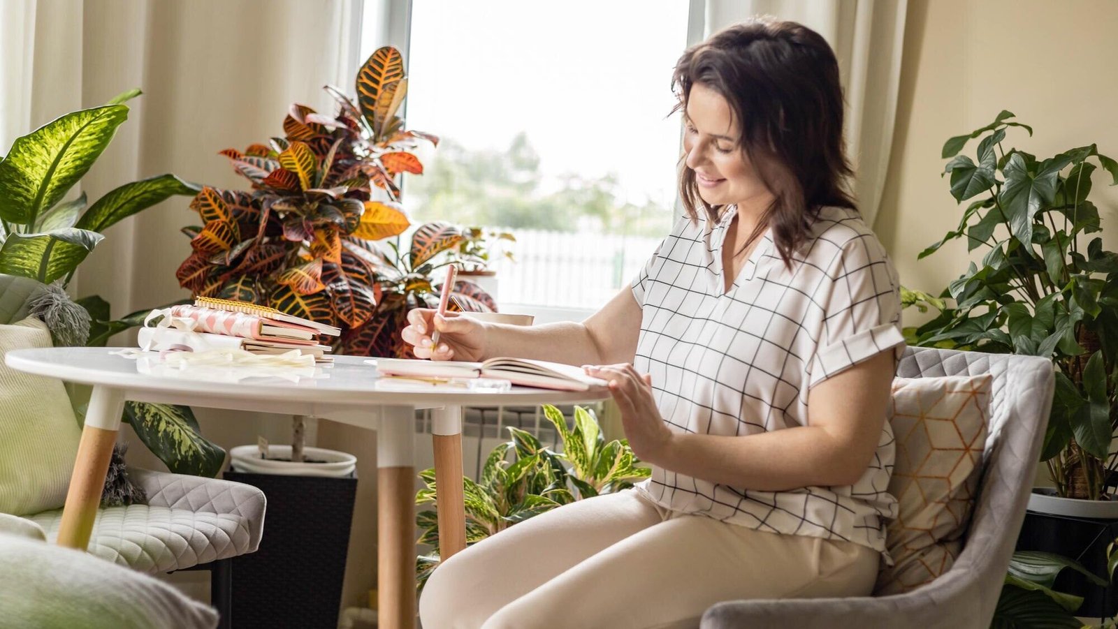 Why Creative Life Coaching is the Key to Authentic Self-Expression | Soulfully Maria creative-life-coaching